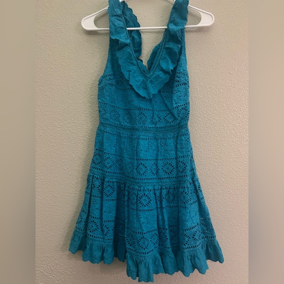 ALICE + OLIVIA Cantara Lace Overlay Dress - Picture 5 of 13